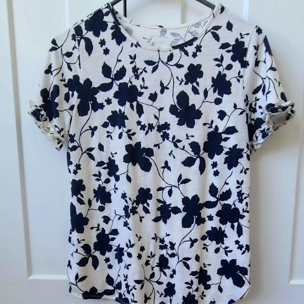 Navy and white short-sleeve top